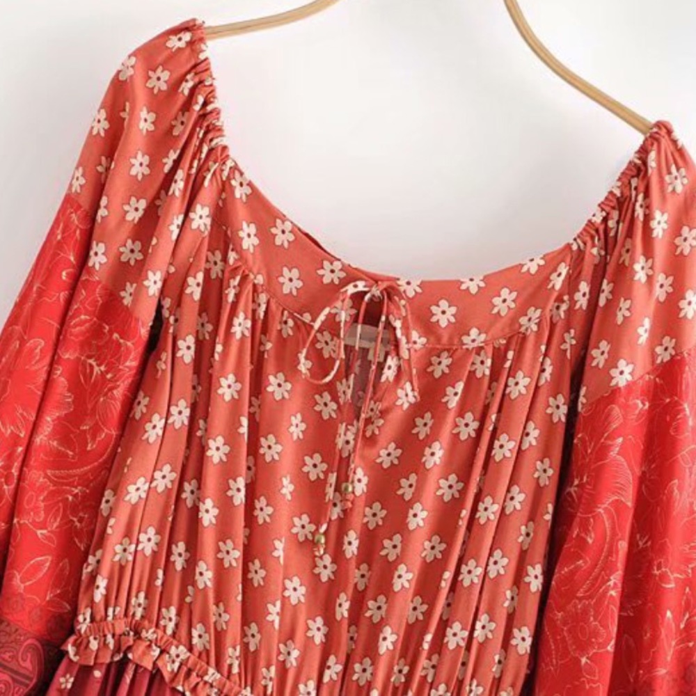 Gypsiana Floral Mini Dress - Picture 2 of 11